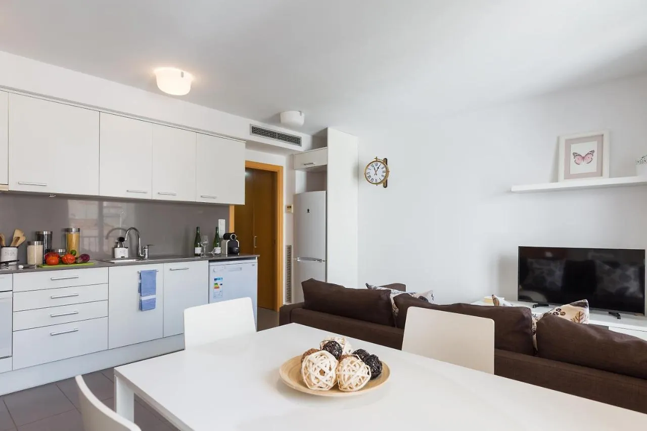 Apartamentos Cornellalux 2 Cornellà de Llobregat Hiszpania